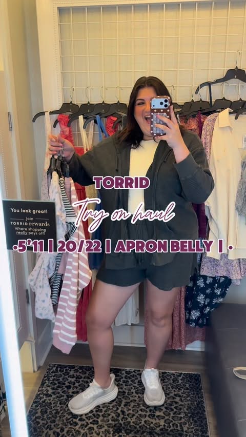 Instagram post by @taylormariekelly_ for Torrid. Caption reads: Comment “torrid cash” if you want to shop 👇 So....