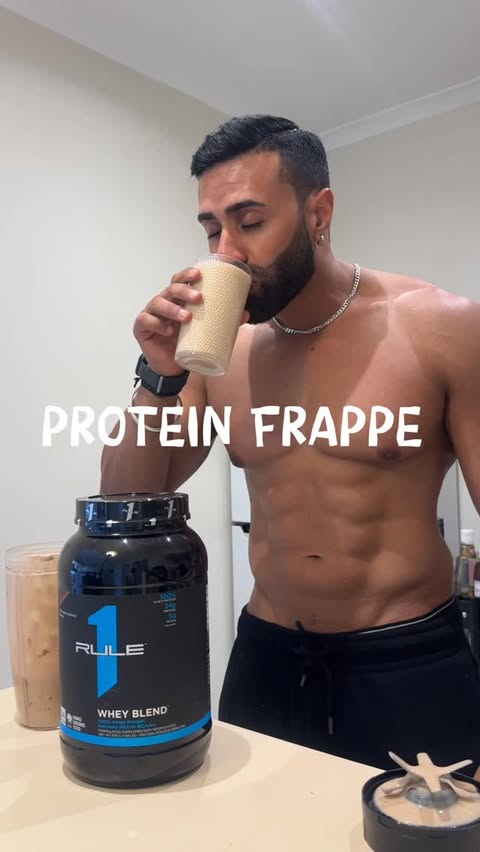 Instagram post by @sumitsachdeva_pt for Rule One Proteins. Caption reads: [...] 💪🏽 #recovery #proteindrink #focus....