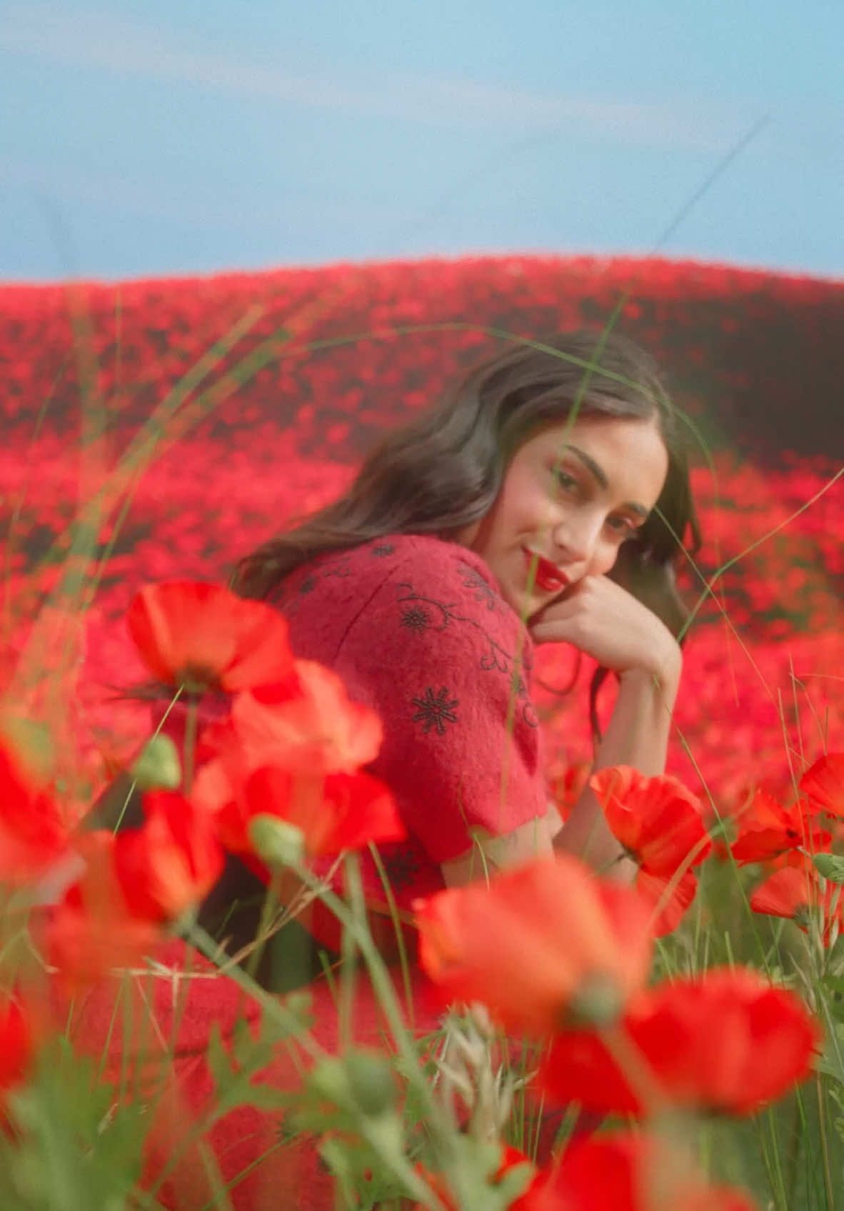 TikTok post by @samiabiche for KENZO Parfums. Caption reads: [...] the new Flower Ikebana Indigo by....