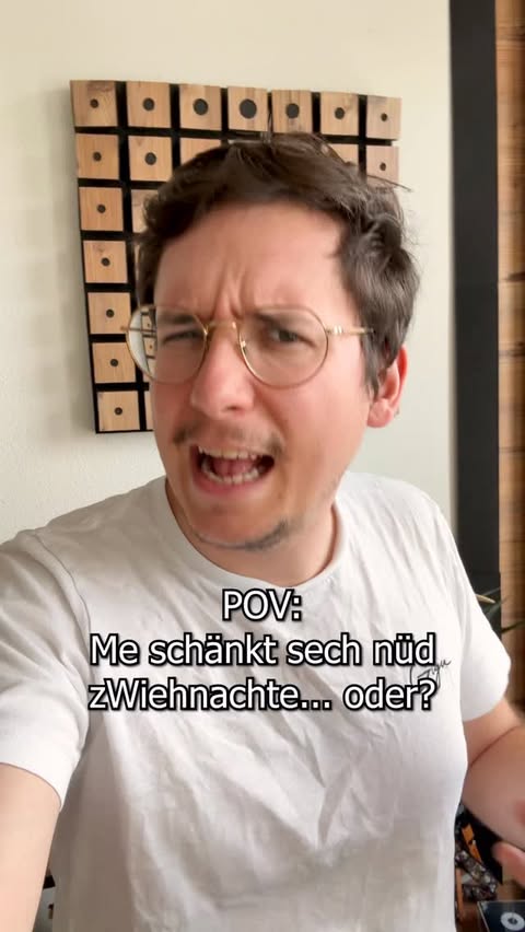 Instagram post by @therealscherz for Sky Show Schweiz. Caption reads: Bruchsch es spontans Wiehnachtsgschänk? 🙈🎁 De....