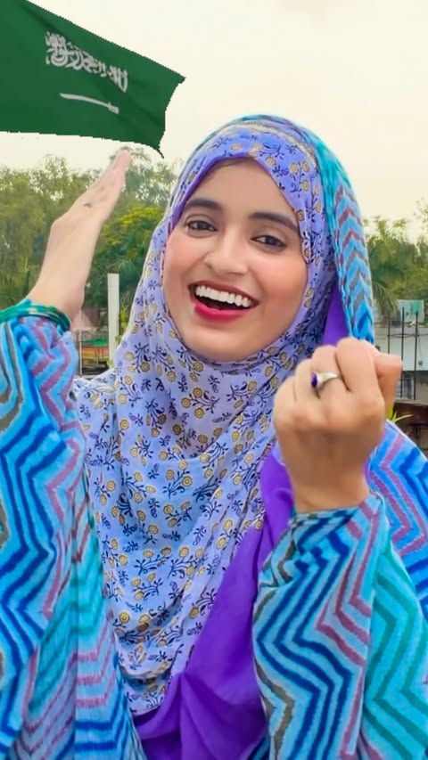Instagram post by @simrang_official for Instant Bollywood. Caption reads: ya Nabi Main tum par kyun na jaano dil fida kar....