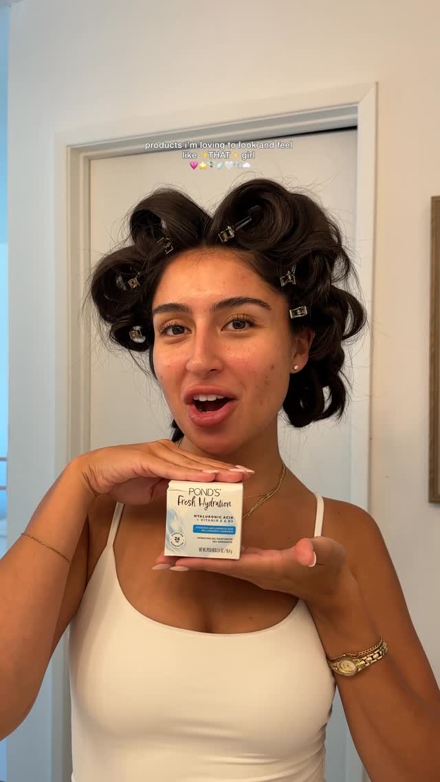 Instagram post by @catalinatrez for POND'S. Caption reads: #ad We’re in our self care era to become THAT girl....