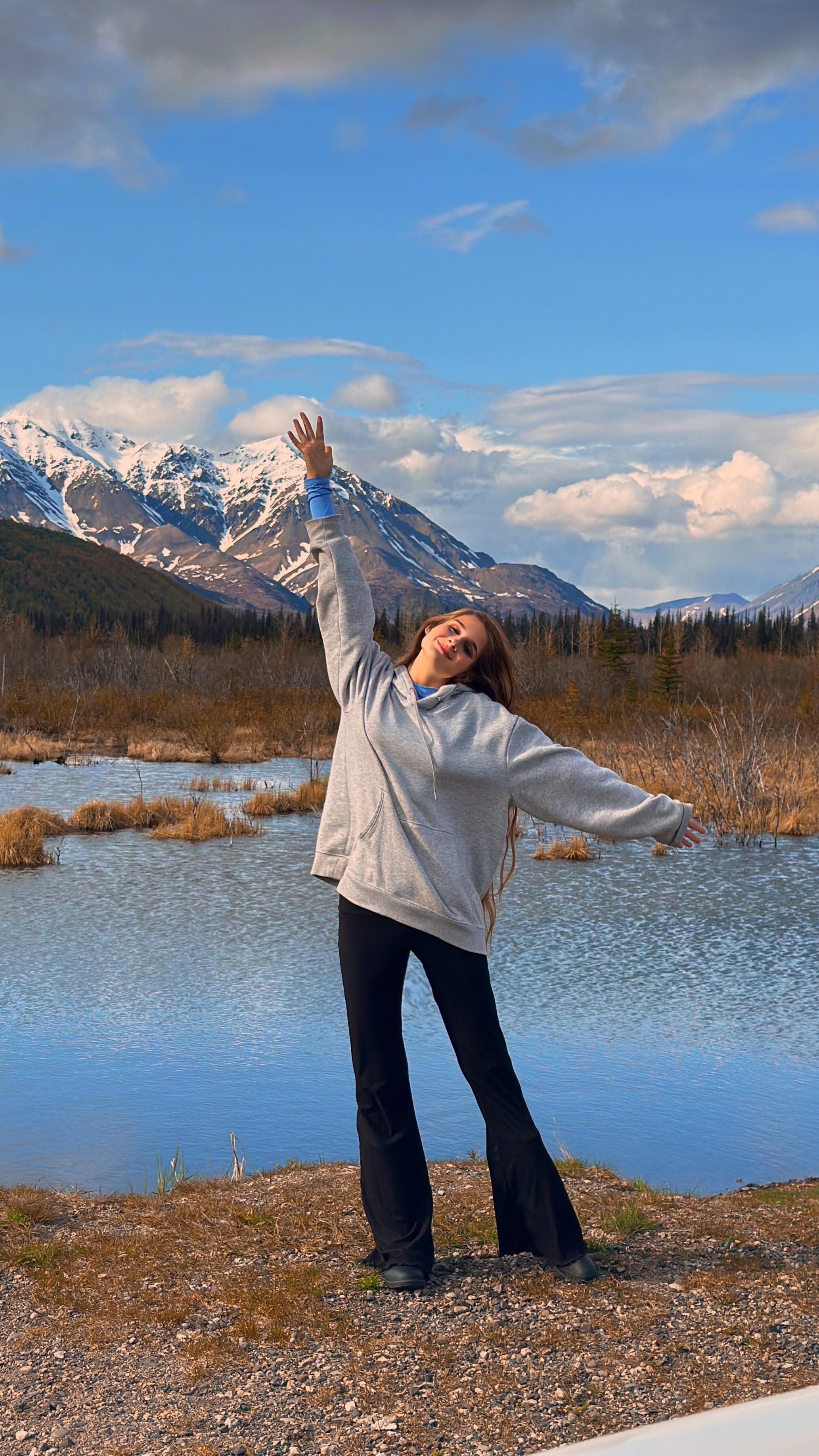 Instagram post by @annalindeeb for Hertz. Caption reads: [...] the right way with a set of wheels from....