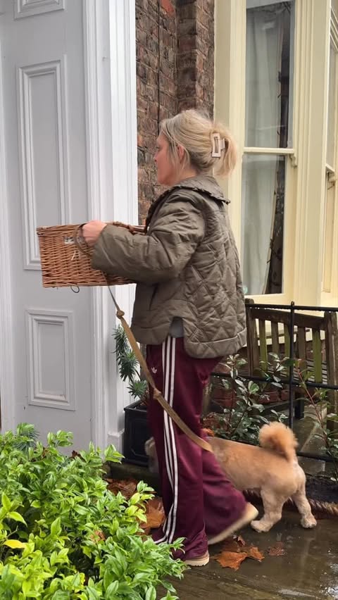 Instagram post by @_lisa_dawson_ for Morrisons. Caption reads: ad 🎄 It’s been a busy – and noisy – few months at....