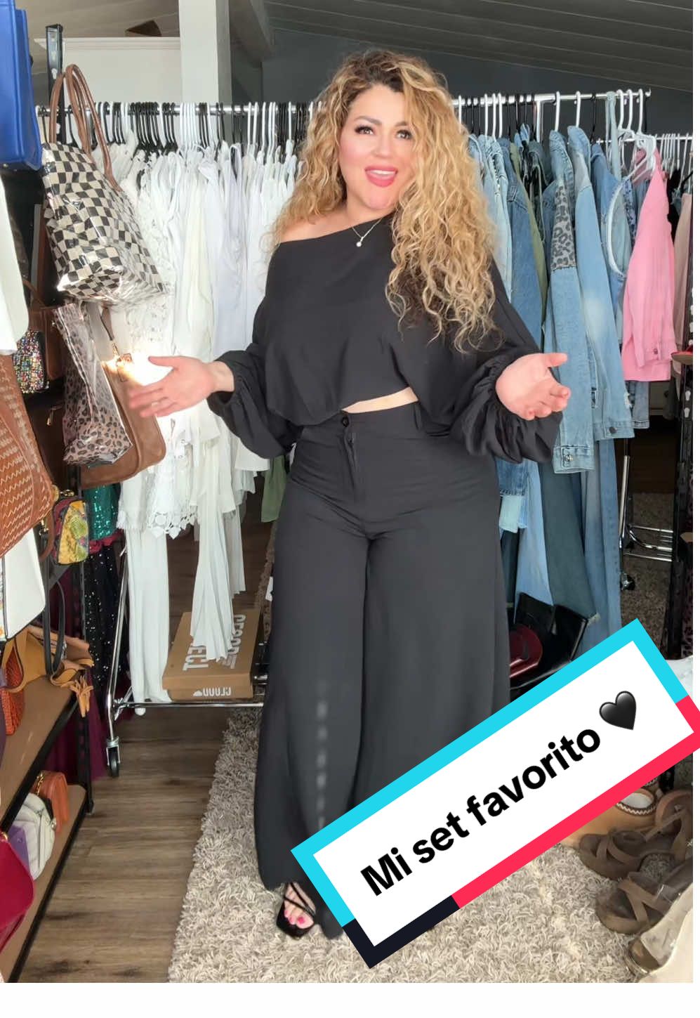 TikTok post by @marinafierro1 for ChicMe. Caption reads: [...] #2pcset #viral2pcset #chicmestyle @Chic.