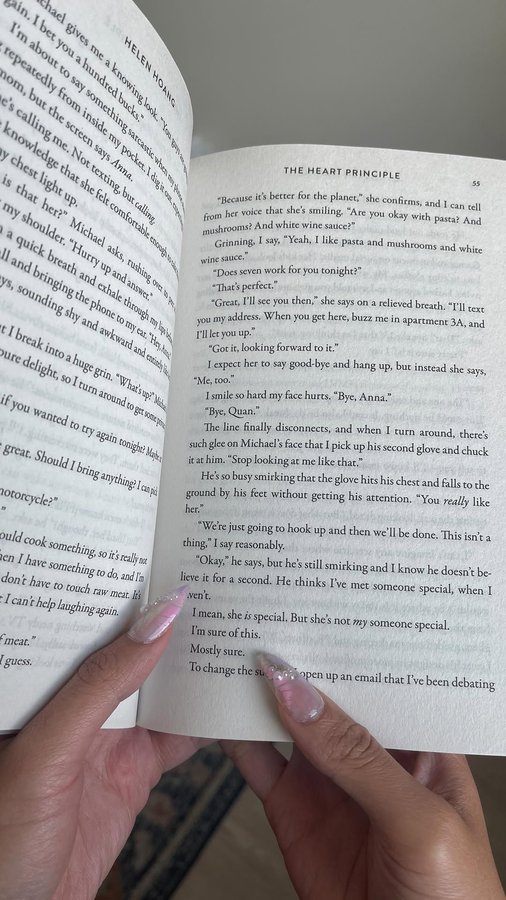 Instagram post by @jasminele for DreamCloud Sleep. Caption reads: finallyyyy have a bed to sleep on!! what a dream....