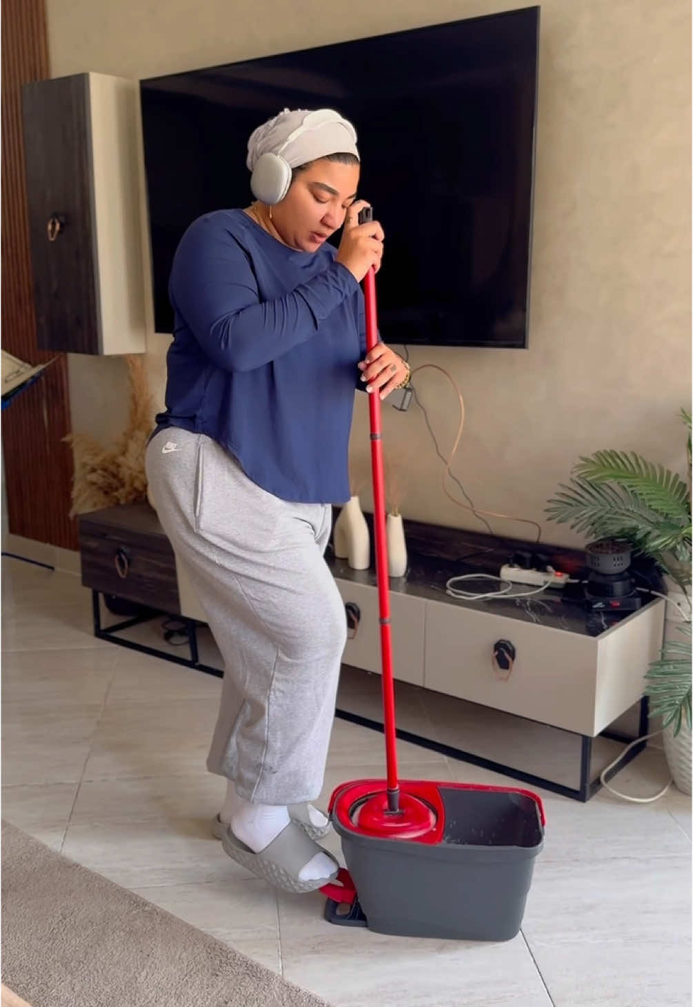 TikTok post by @bassantm.dinar for Vileda. Caption reads: Biso’s cleaning tip @Vileda Africa #vileda....