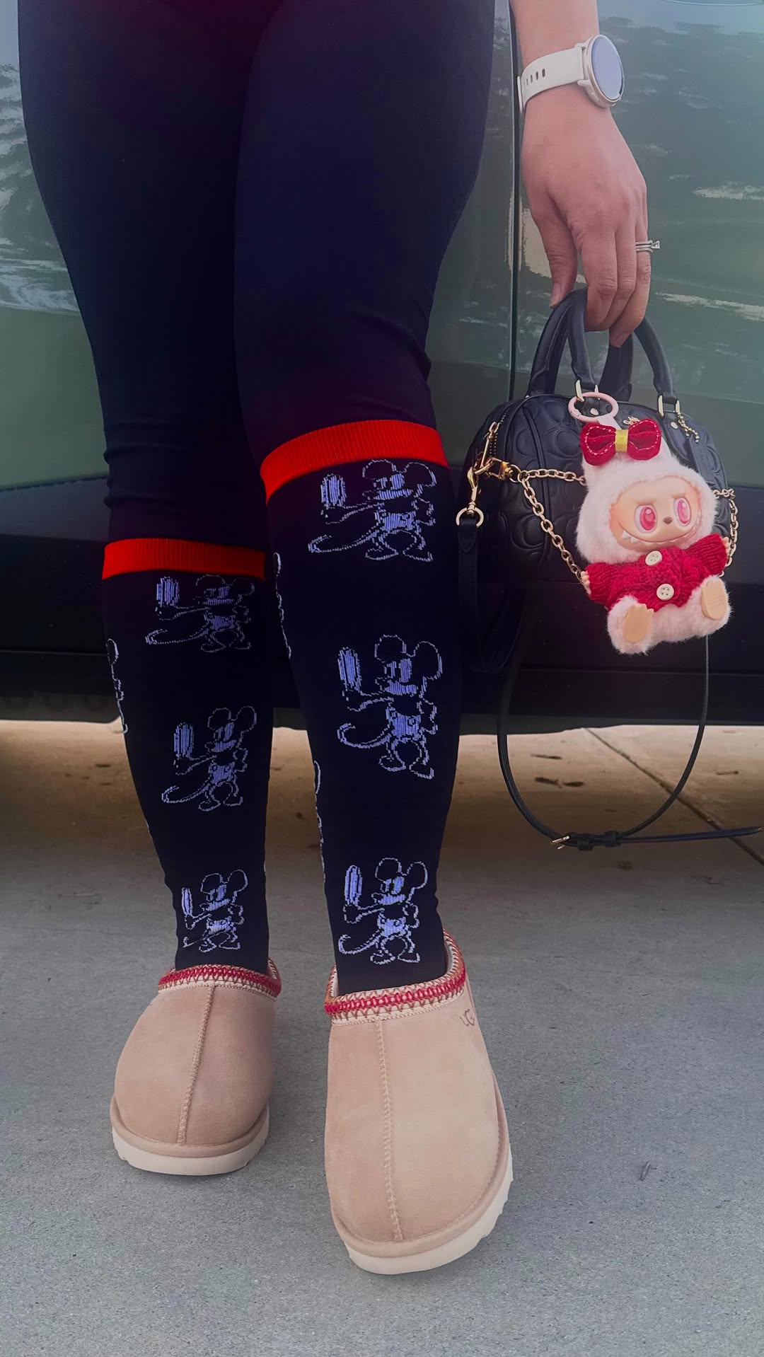 Instagram post by @uniquely_moenikke for Plusock. Caption reads: Ready for the weekend in my @plusock_official....