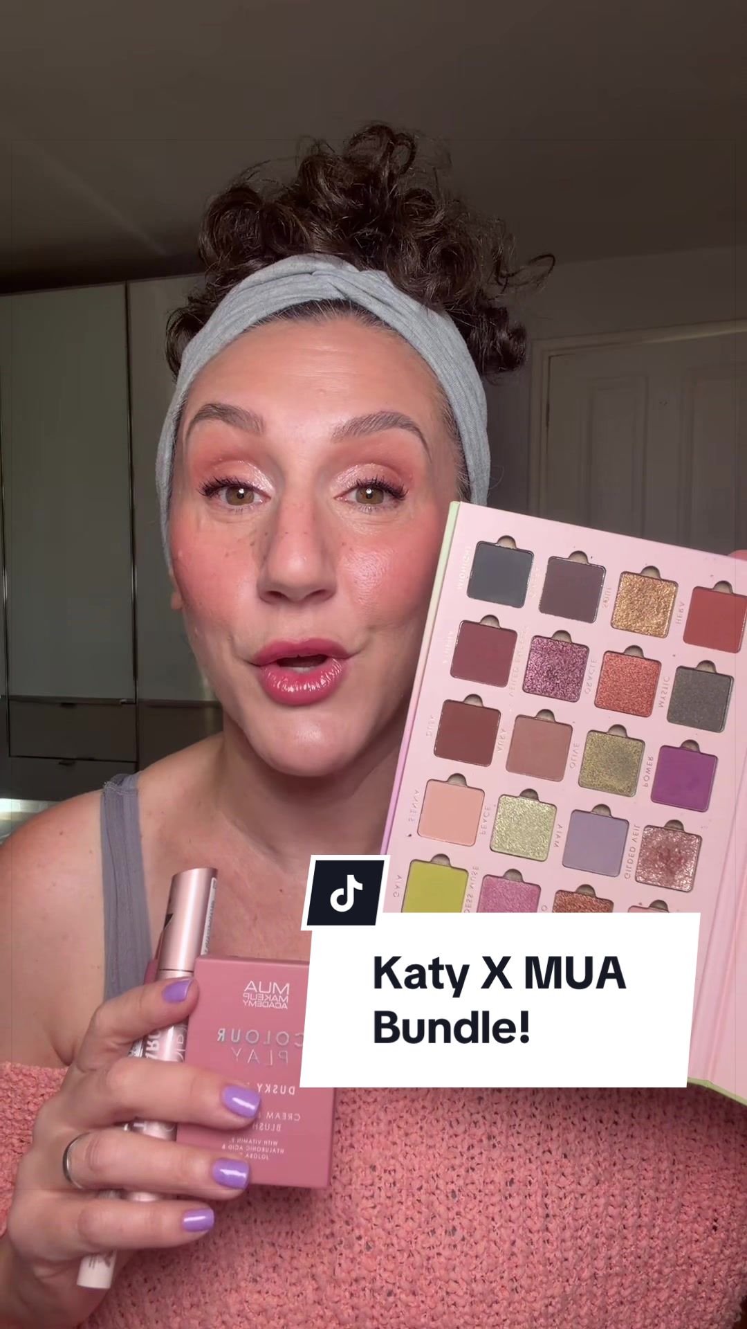 TikTok post by @makeupbykaty_angelidi for MUA Cosmetics Maroc. Caption reads: It’s my new @MUA Cosmetics bundle! The Masterclass....