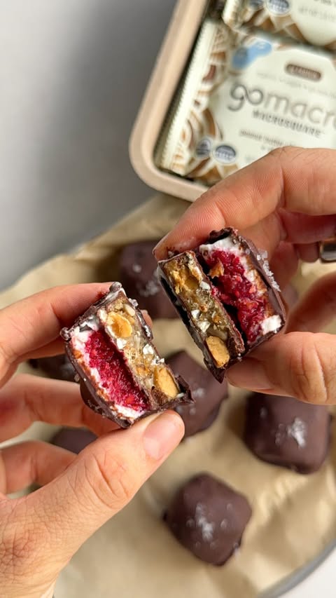 Instagram post by @bearenger for GoMacro. Caption reads: [...] Bites 🍫🥜 The new MacroSquares from....