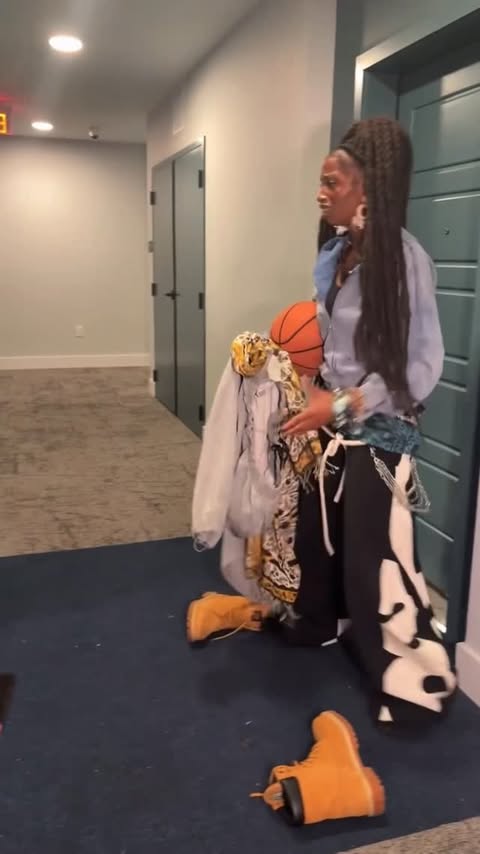 Instagram post by @_breee_14 for Aelfric Eden. Caption reads: Jacket and sweatpants from @aelfricedenofficial.....