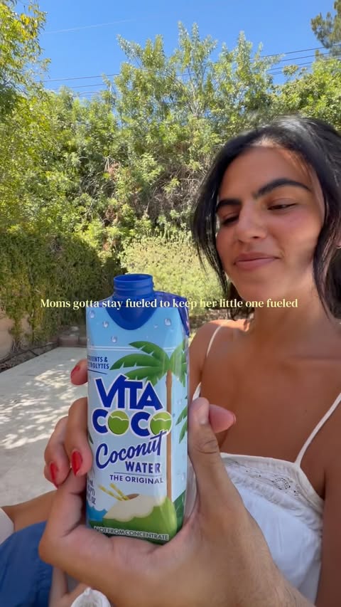 Instagram post by @sofiaroman for Vita Coco. Caption reads: [...] Keeping my baby nourished while my @vitacoco....