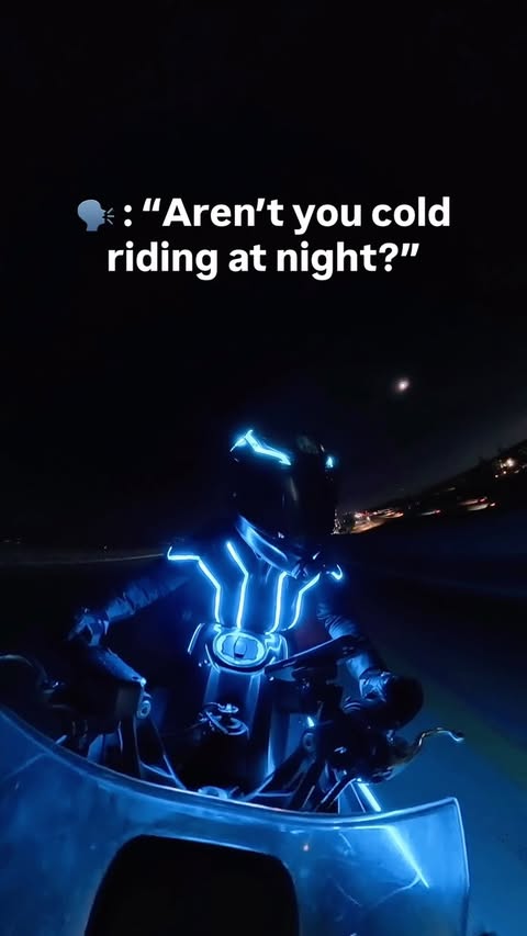 Instagram post by @tronsaki for Insta360 Moto. Caption reads: [...] - @insta360 - Sponsors:....