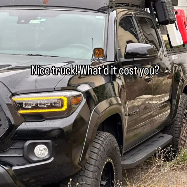 Instagram post by @onyxtaco for DV8 Offroad. Caption reads: [...] FREE shipping Use code ONYXTACO with....