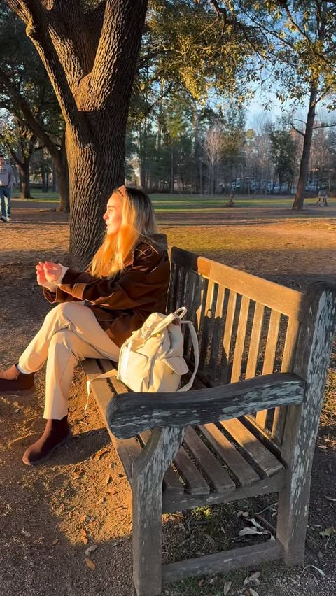 Instagram post by @lifestyl_america for G4Free. Caption reads: Where style meets function — @g4free_official....