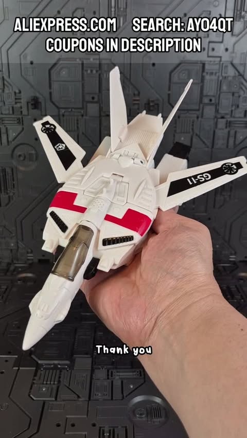 Instagram post by @botbender_orinj for AliExpress. Caption reads: [...] Macross Valkyrie clone that I got from....