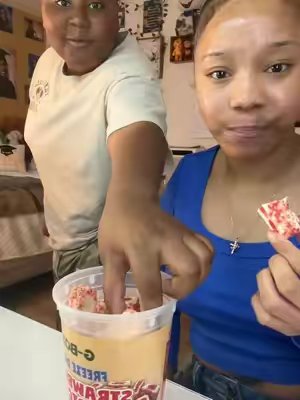 TikTok post by @sonnieee_06 for G-Box Freeze Dried Candy. Caption reads: [...] #trending (Jesus loves you!!) @G-Box Freeze....