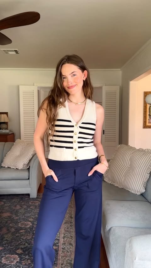 Instagram post by @heyitslanilynn for G4Free. Caption reads: [...] ready” 😉airport outfit formula with....