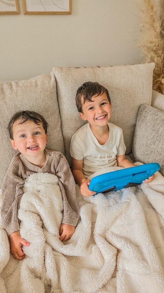 Instagram post by @new_mummy_jess for Readingeggs. Caption reads: #ad Guilt-free screen time with....