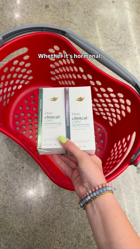 Instagram post by @allthingstarget for Dove. Caption reads: [...] the summer heat is next level this year?....