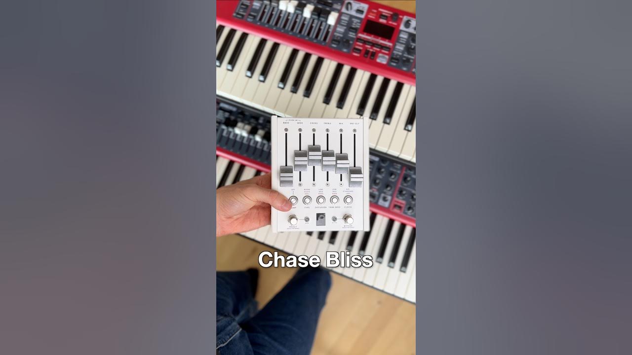 YouTube post by @NoahWonder for Thomann. Caption reads: [...] BigSky MX - 🎛️ Strymon Cloudburst - Thomann....