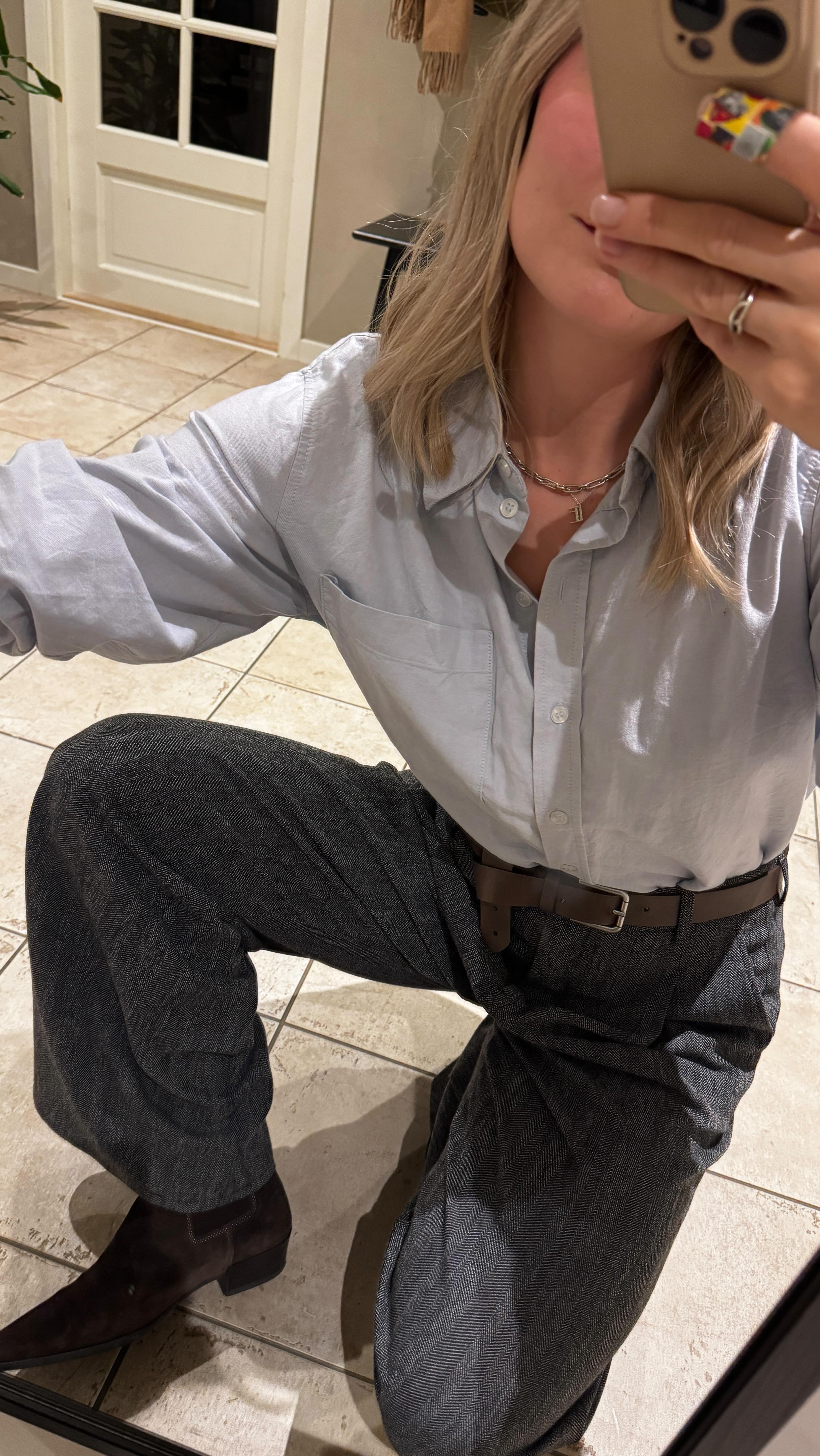 Instagram post by @useless_dk for Shaping New Tomorrow. Caption reads: [...] 

[advert/gifted items featured....