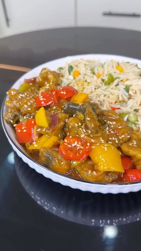 Instagram post by @chef_ahr for Knorr. Caption reads: Catfish is not only for pepper soup ohh You can....