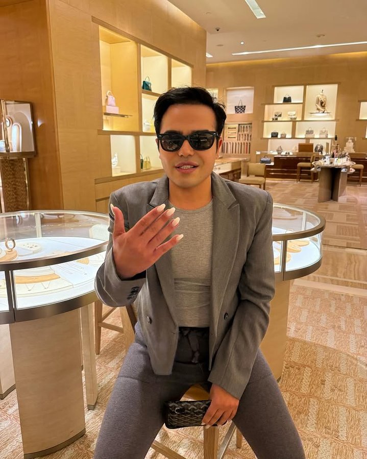 Instagram post by @korayserkanguzel for alexanderwang. Caption reads: which is your fav outfit ˗ˏˋ ♡ ˎˊ˗
#reklam.