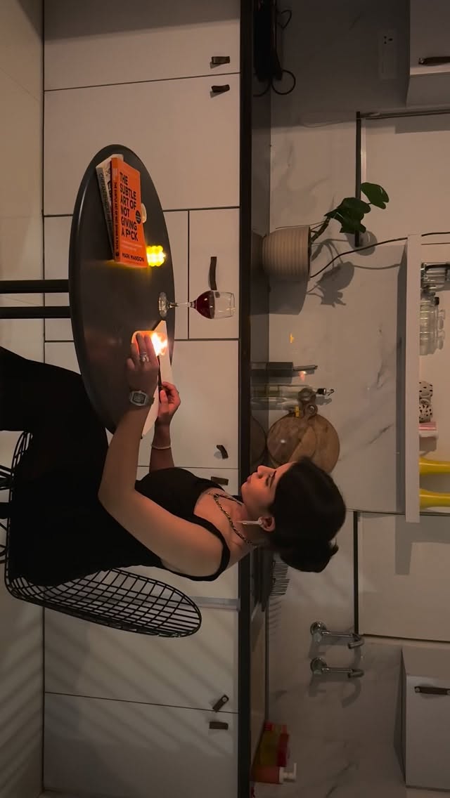 Instagram post by @son1kaax for Savana. Caption reads: Nights like these>
ft. @son1kaax 

#savana....