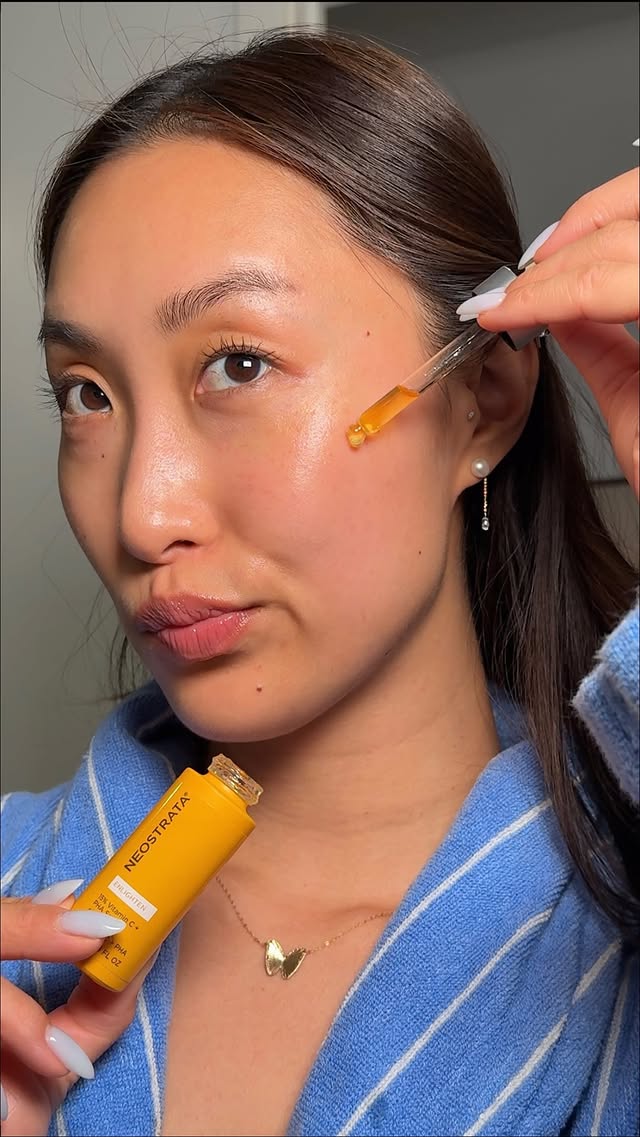 Instagram post by @skinbyhelen for NEOSTRATA. Caption reads: [...] make these mistakes with vitamin c....