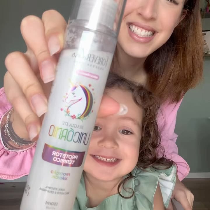 Instagram post by @leticiapanarr for Forever Liss. Caption reads: ✨Magia que protege e encanta! ✨
A Celine ficou....