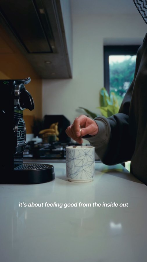 Instagram post by @active.ayesh for Sunna Supplements. Caption reads: [...] to announce that I am the first....