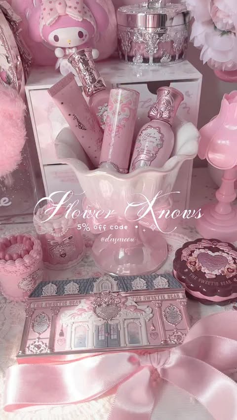 Instagram post by @dnsmeow for Flower Knows. Caption reads: [...] : 𝗗𝗡𝗦𝗠𝗘𝗢𝗪𝟮𝟬 #flowerknows....