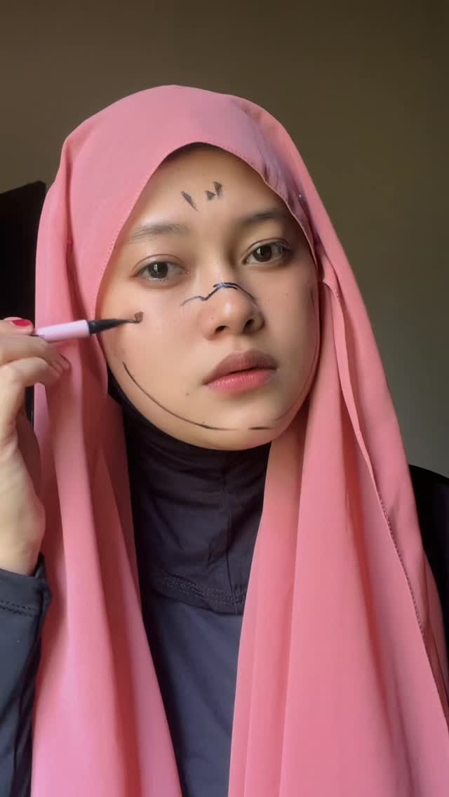Instagram post by @wulandonyun for BEAUTY Community | UGC Creator. Caption reads: Ahahaha daijoubu desu~😈 #bctrickorglow....