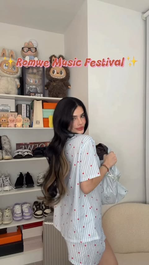 Instagram post by @_melll_s for ROMWE. Caption reads: [...] ✨ From comfy to going out looks 🖤 @romwe....