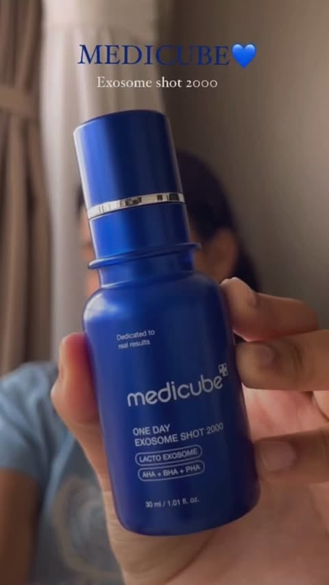 Instagram post by @vibez_with_anam for Shein. Caption reads: My skin was craving for it 💦
.
.
.
.

.
Stay....