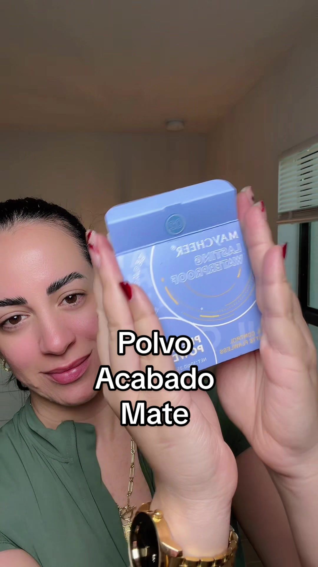 TikTok post by @itsletty8 for MAYCHEER Beauty US. Caption reads: [...] #polvocompacto @MAYCHEER BEAUTY @MAYCHEER....