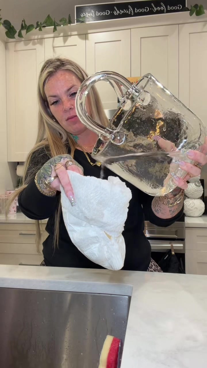 TikTok post by @itsmamacookie for Aeroflow Urology. Caption reads: [...] #mamacookie #aeroflowpartner @Aeroflow....