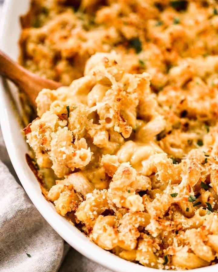 Instagram post by @wellplated for The Kitchn. Caption reads: [...] #foodlover #huffposttaste #easyrecipe....