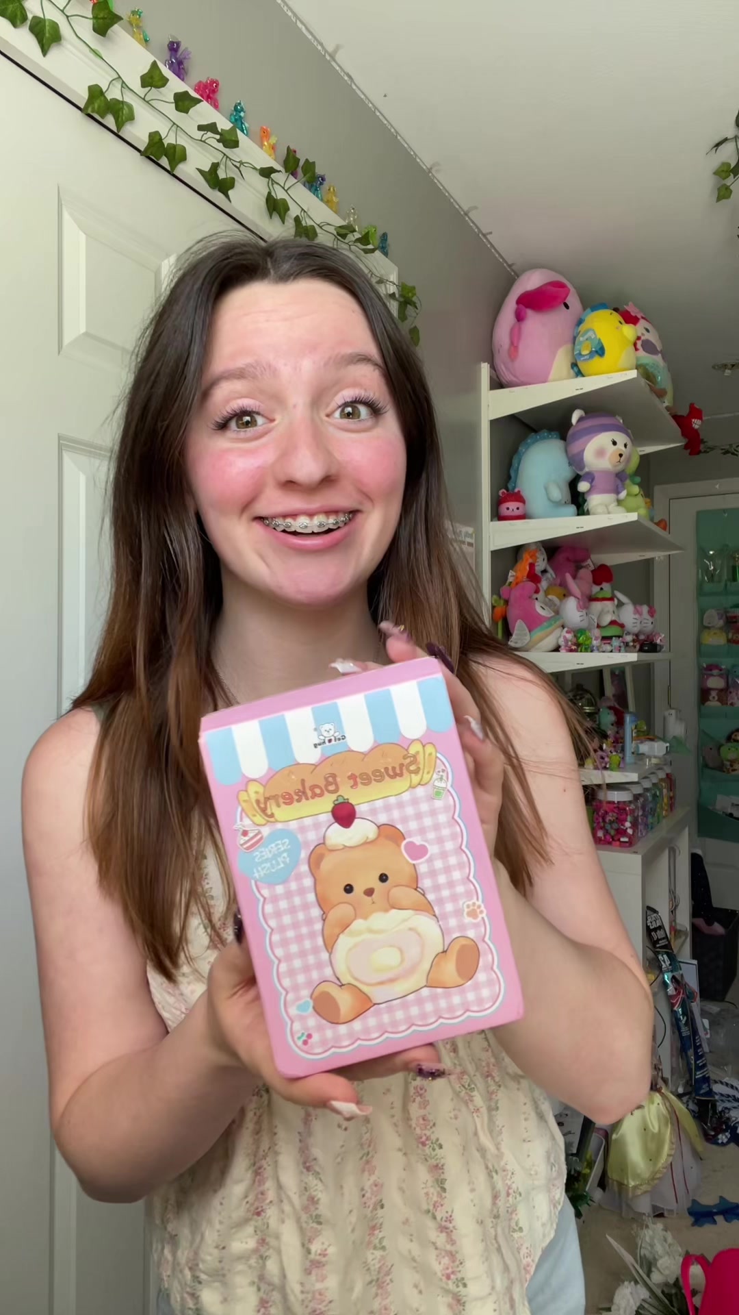 TikTok post by @taylor.currier for Getahug. Caption reads: [...] to be my favorite series so far! 🍞🥐🍰....