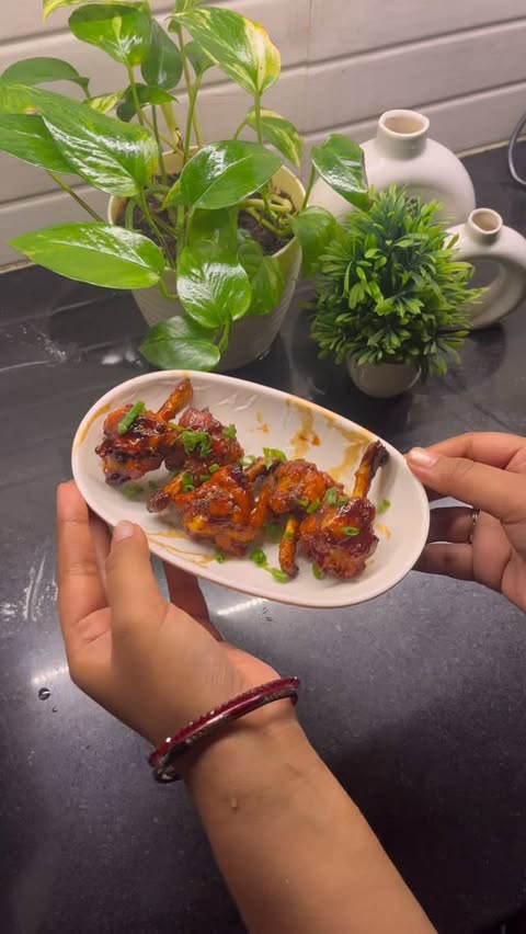 Instagram post by @his_lunchbox_ for Licious. Caption reads: Chicken Lollipop cravings? We've got you! 😋....