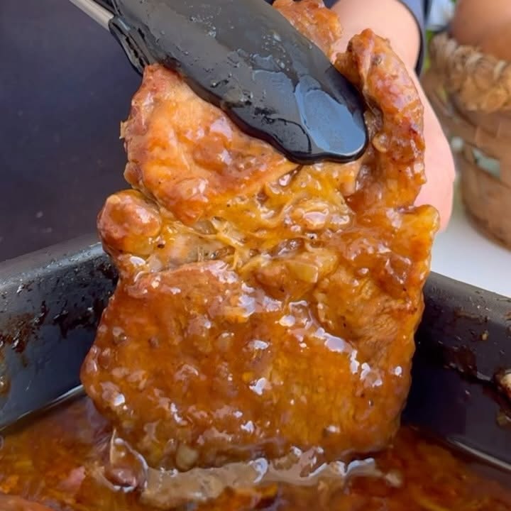 Instagram post by @ewa.masterchef for COSORI. Caption reads: [...] do frytkownicy beztłuszczowej *COSORI Dual....