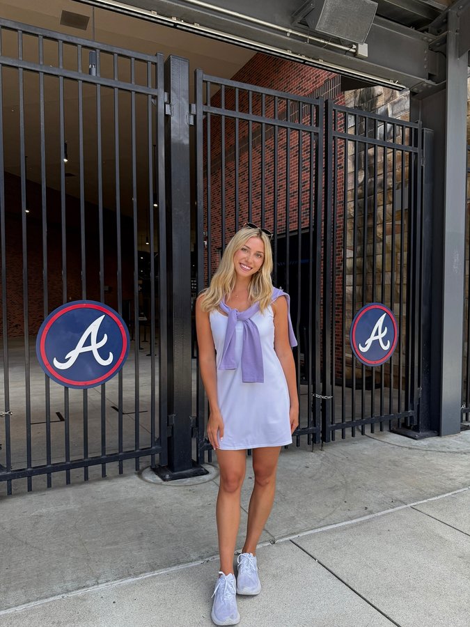 Instagram post by @katiefeeneyy for Truist. Caption reads: Throwing it all the way back to the ‘90s at the....