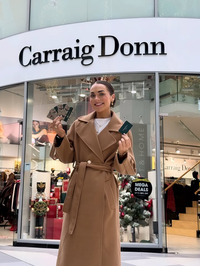Instagram post by @kayleigh_trappe for Carraig Donn. Caption reads: *Competition Closed*

🎁🎉€500 CARRAIG DONN....
