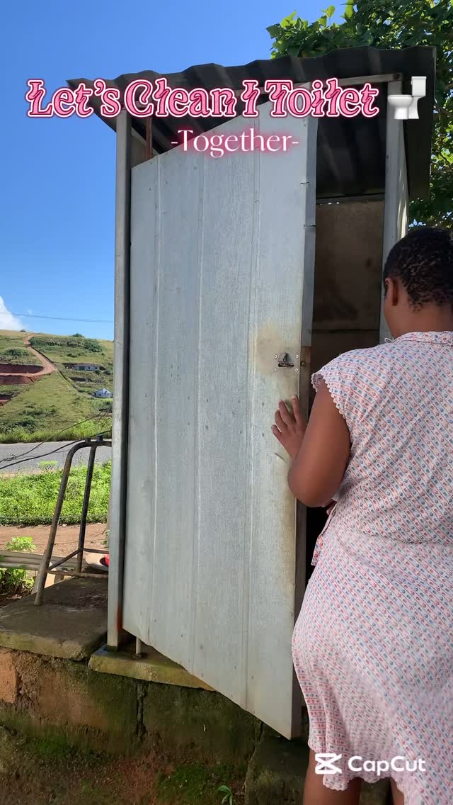 Instagram post by @neliswa_kamajola for Handy Andy South Africa. Caption reads: You can’t have a dirty place when you have....