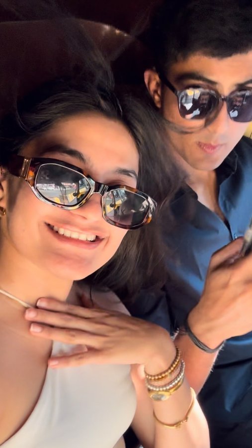 Instagram post by @akshxtx_pagar for OneCard. Caption reads: Arjun’s ATM 

It’s Arjun’s world and I’m just....