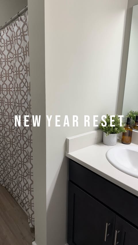 Instagram post by @bluewaterhome for HOTO Tools. Caption reads: Best way to get a DEEP clean 🧼🧽🫧😍 use my code:....