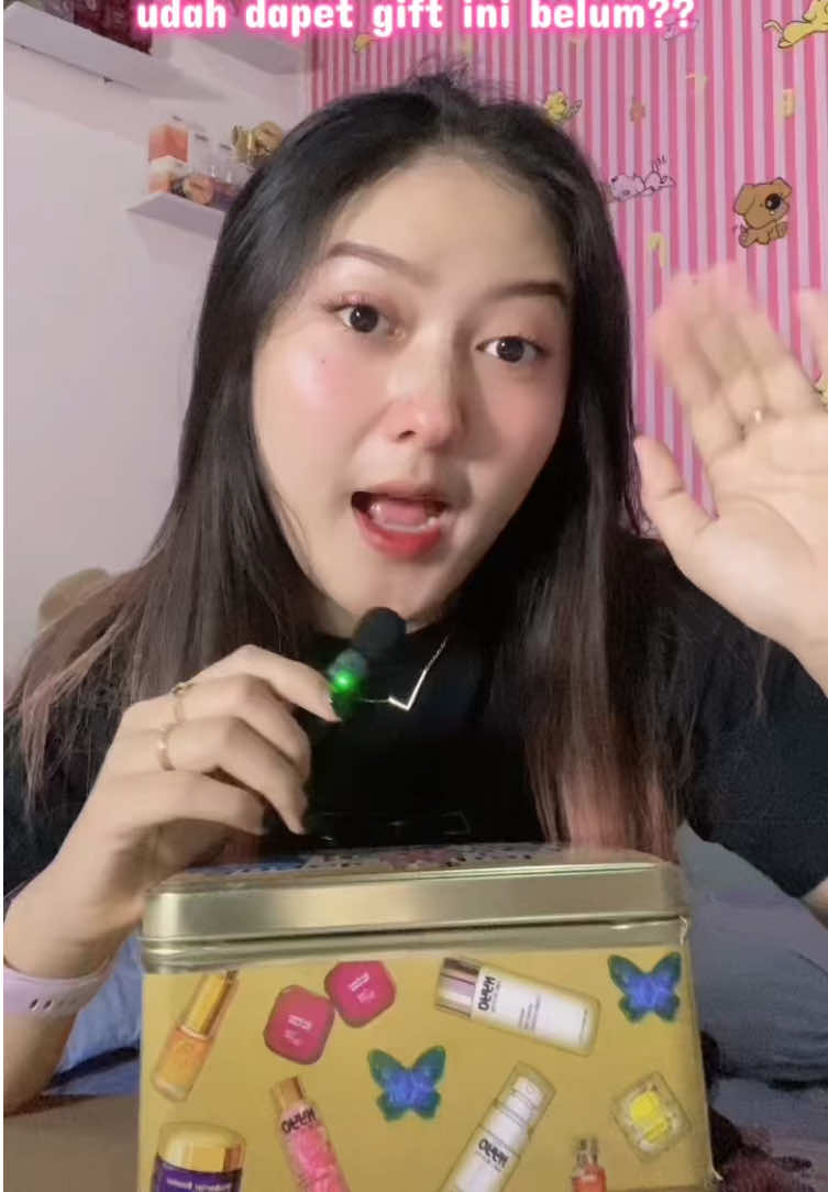 TikTok post by @lailaasfi for NYYO Cosmetics. Caption reads: [...] nyyo? udah dapet gift ini dari @NYYO....
