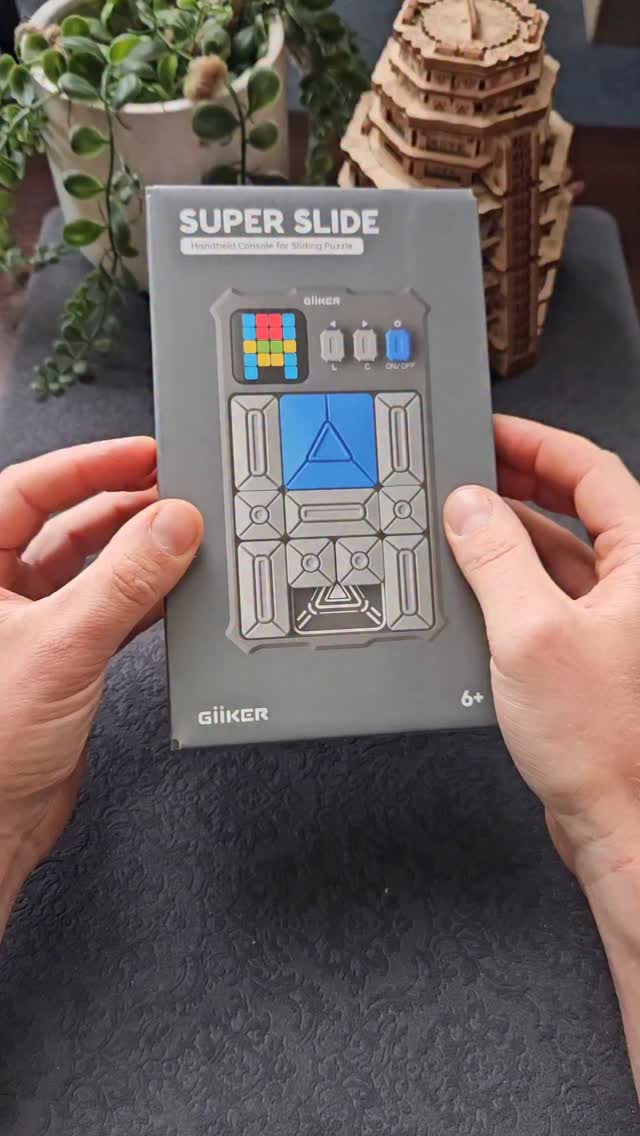 Instagram post by @henrypuzzles for GiiKER. Caption reads: The addictive puzzle game from @giikerglobal !!....