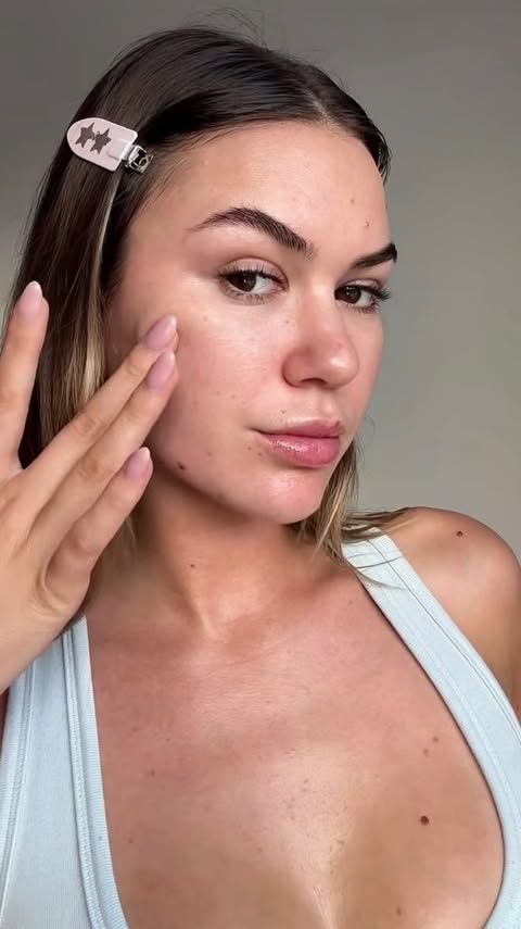 Instagram post by @phoebespiller for NIVEA. Caption reads: [...] convinces you to spend more money......